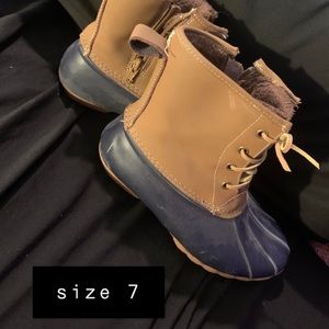 duck boots